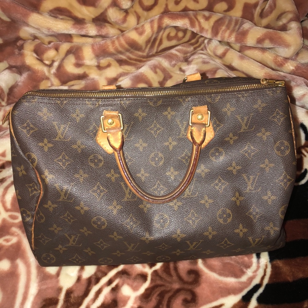 Authentic Speedy 35